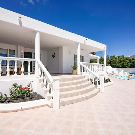 Villa Mariemne Vip Playa Honda (Lanzarote)