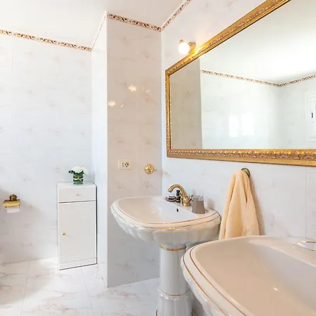 Villa Mariemne Vip Playa Honda (Lanzarote)